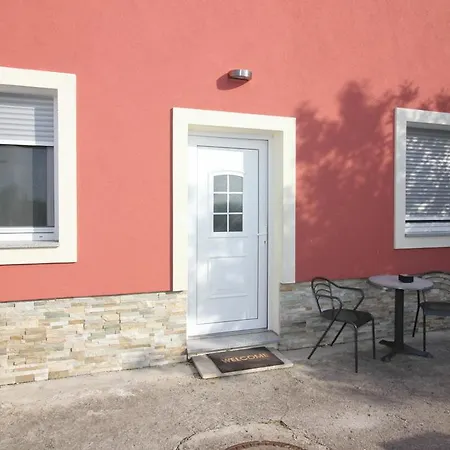 Apartma Lew *